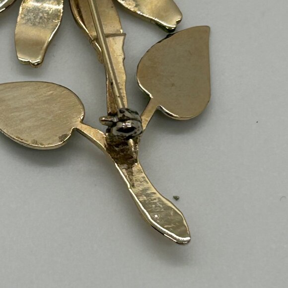 Vintage Daisy Flower Enamel Brooch Gold-Tone Metal White Yellow Floral Design - Picture 7 of 11